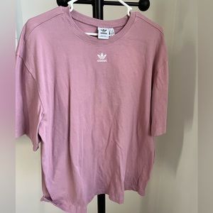 Women’s adidas’s oversized M shirt